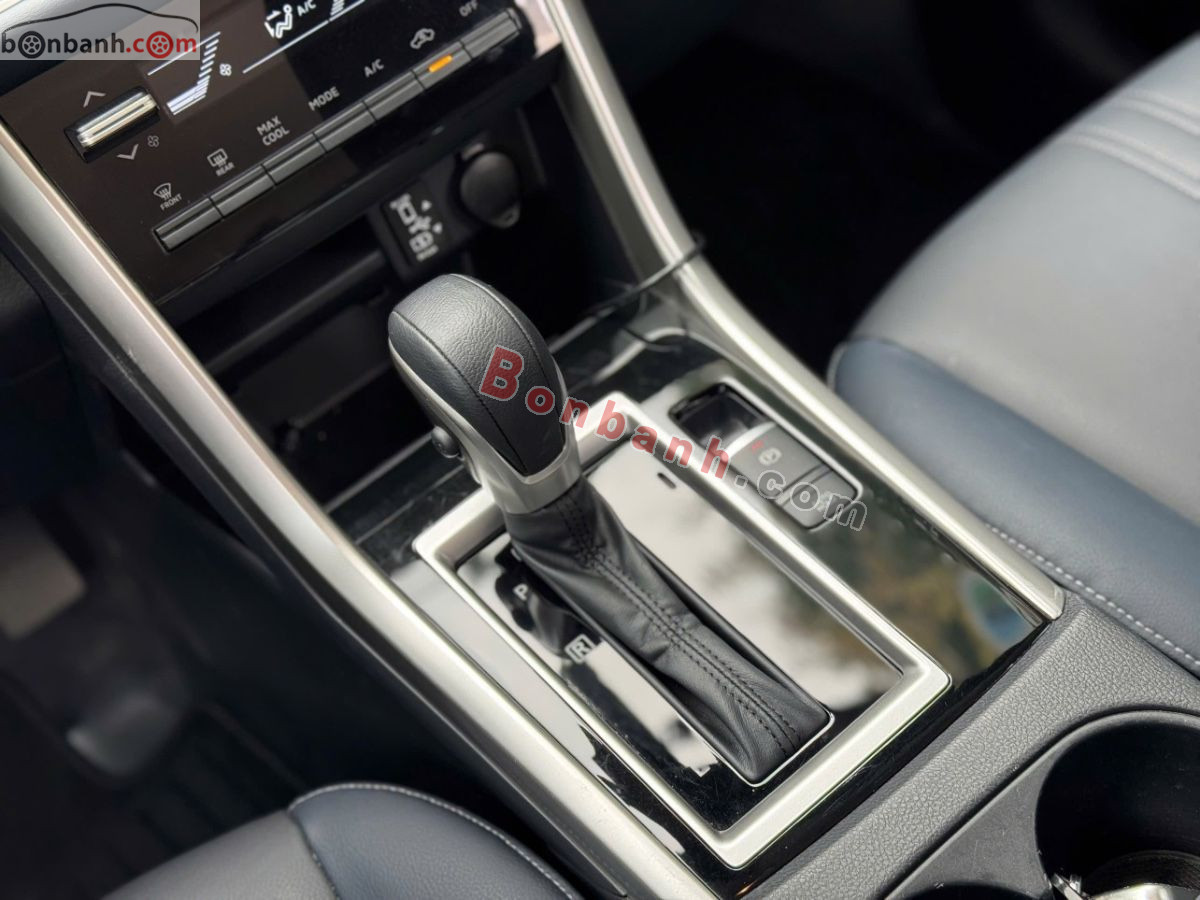 Bán ô tô Mitsubishi Xpander Cross 1.5 AT - 2025 - xe cũ