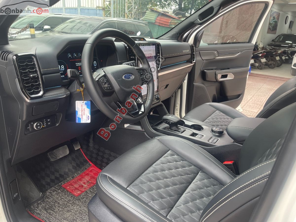 Bán ô tô Ford Everest Platinum 2.0L 4x4 AT - 2025 - xe cũ
