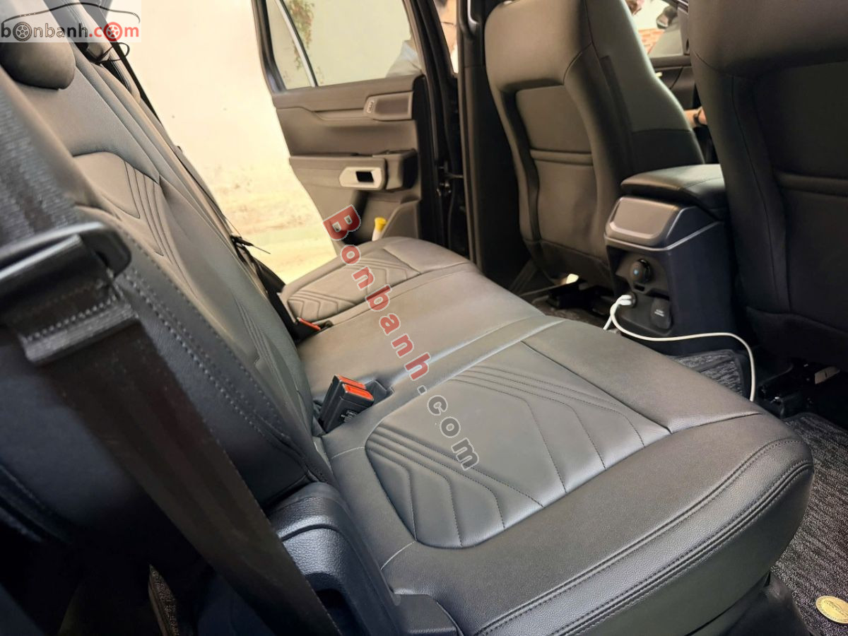 Bán ô tô Ford Everest Titanium Plus 2.0L 4x4 AT - 2025 - xe cũ