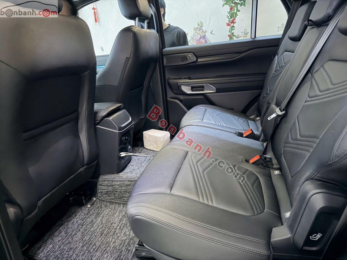 Bán ô tô Ford Everest Titanium Plus 2.0L 4x4 AT - 2025 - xe cũ
