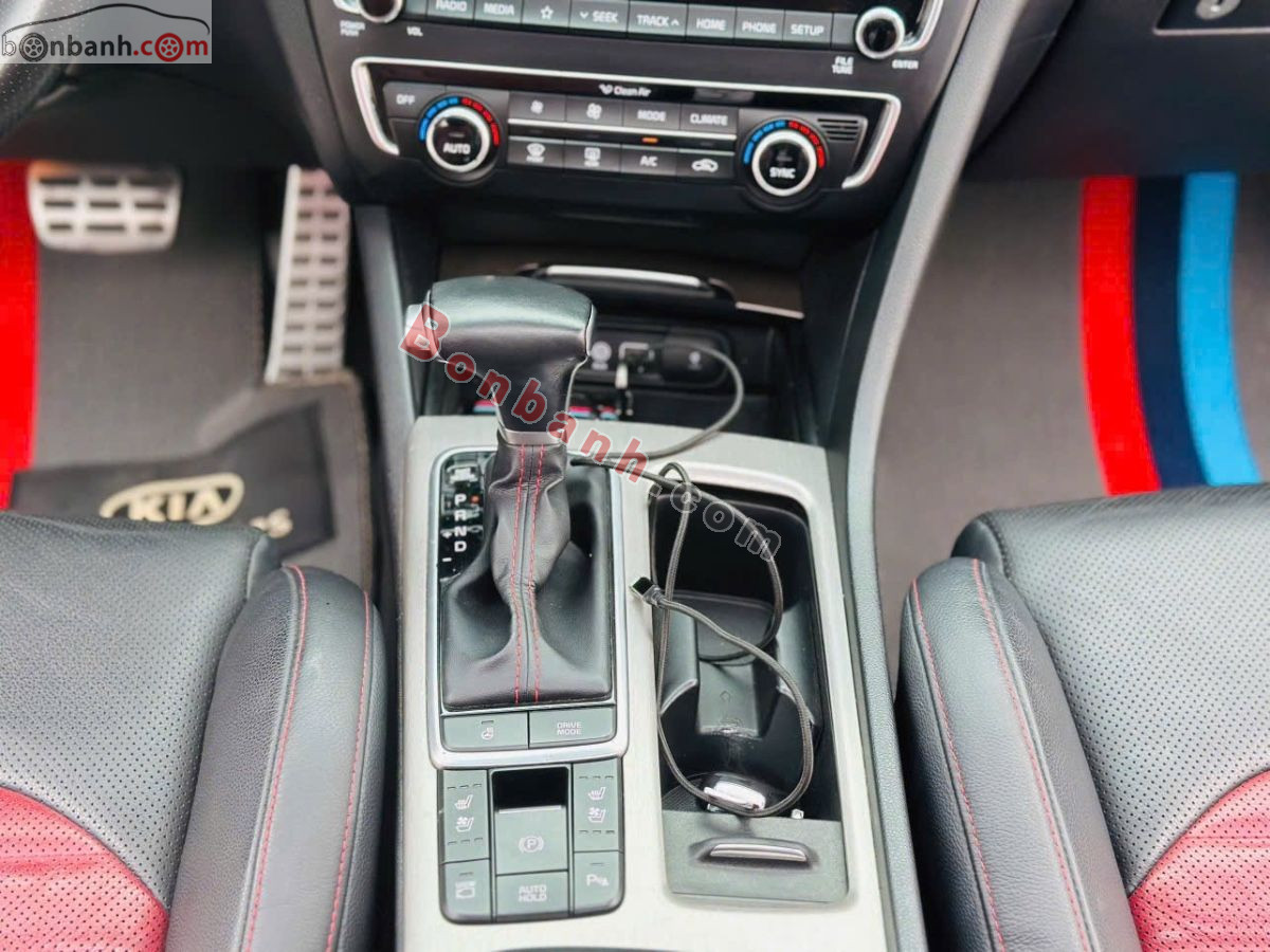 Bán ô tô Kia Optima 2.4 GT line - 2019 - xe cũ