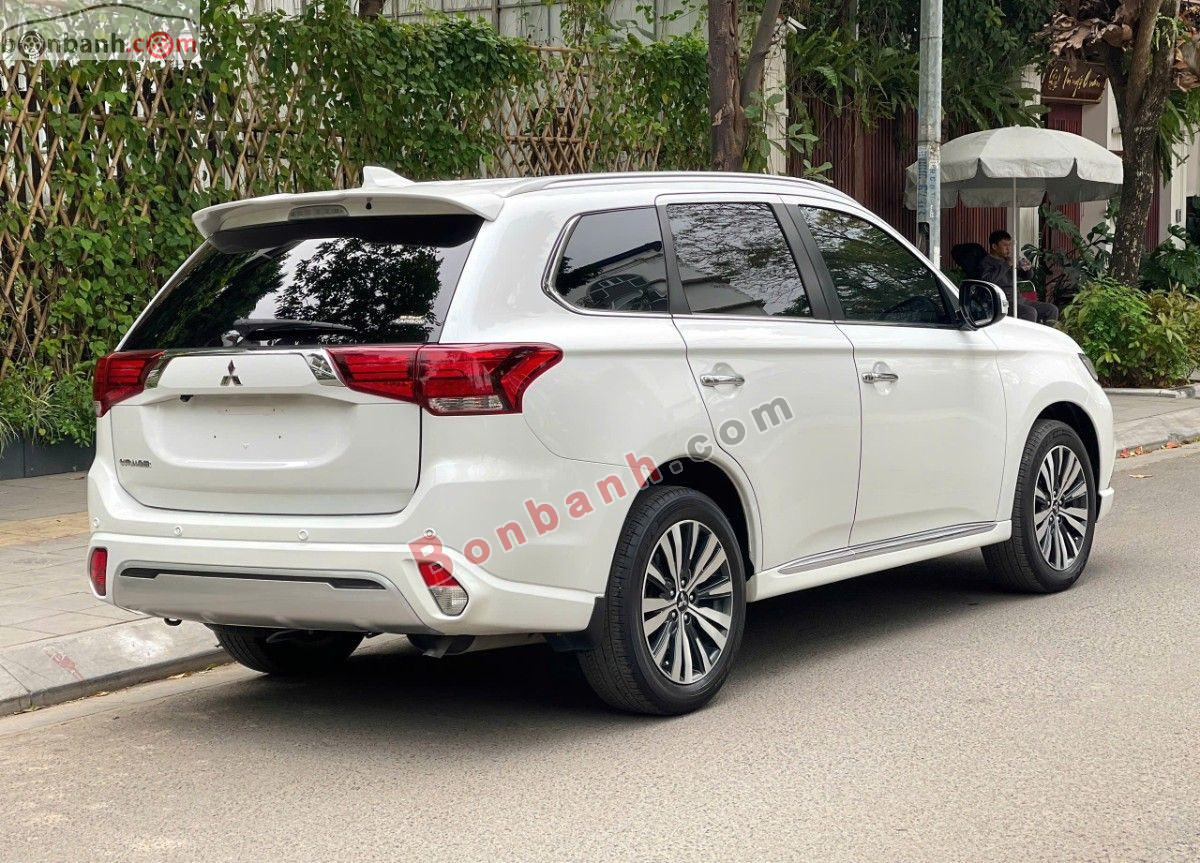Bán ô tô Mitsubishi Outlander Premium 2.0 CVT - 2022 - xe cũ