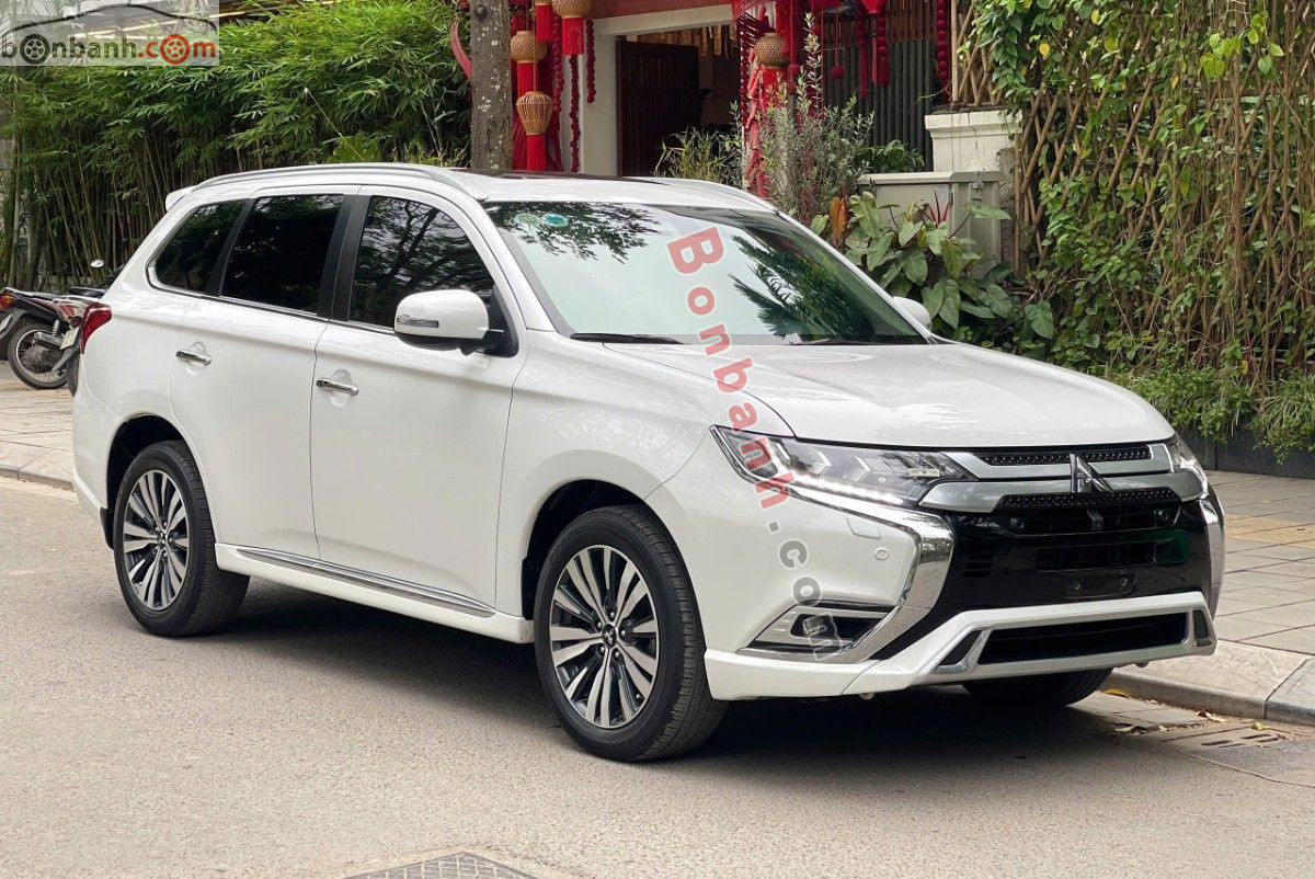 Bán ô tô Mitsubishi Outlander Premium 2.0 CVT - 2022 - xe cũ