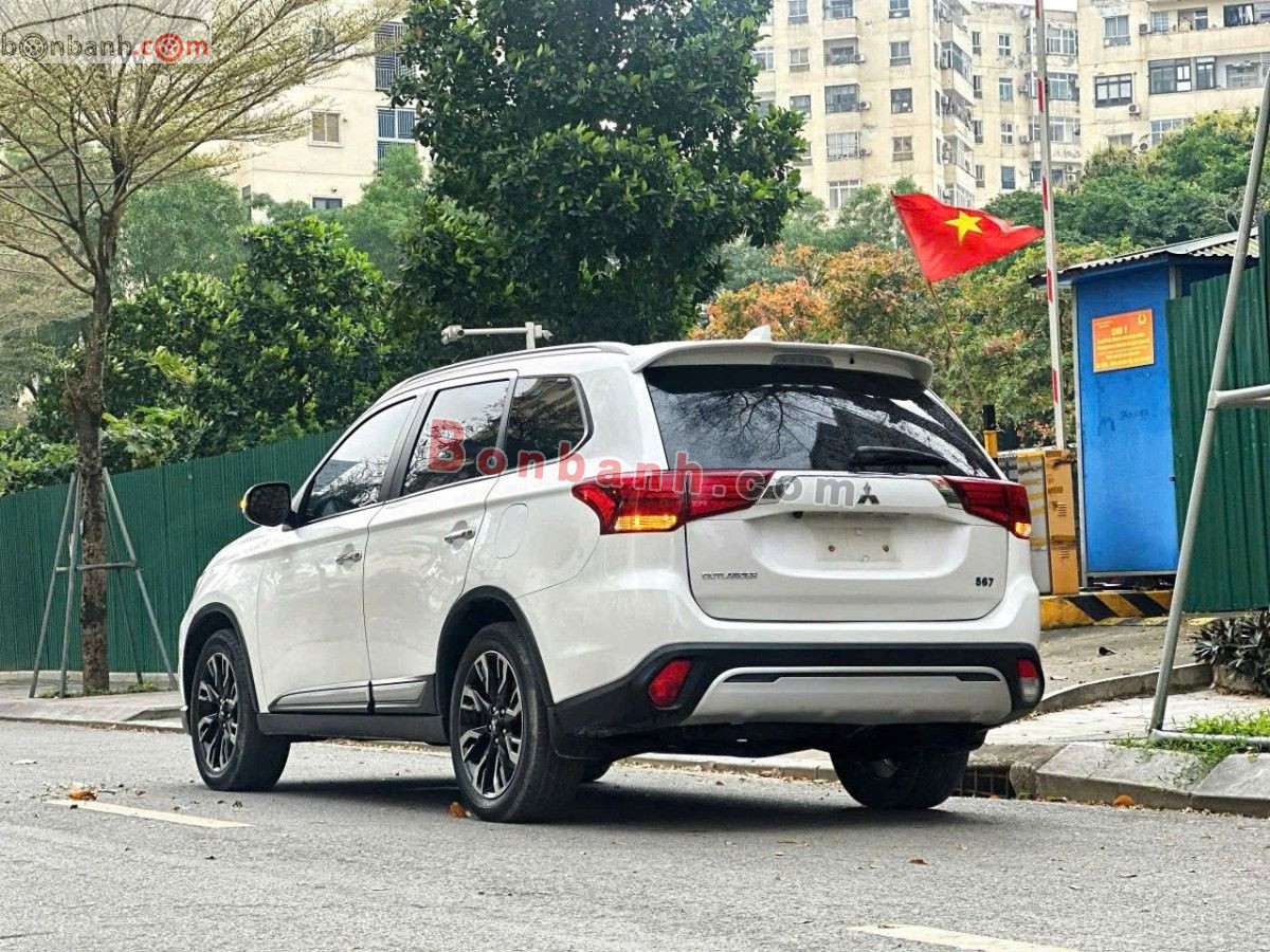 Bán ô tô Mitsubishi Outlander 2.0 CVT - 2020 - xe cũ