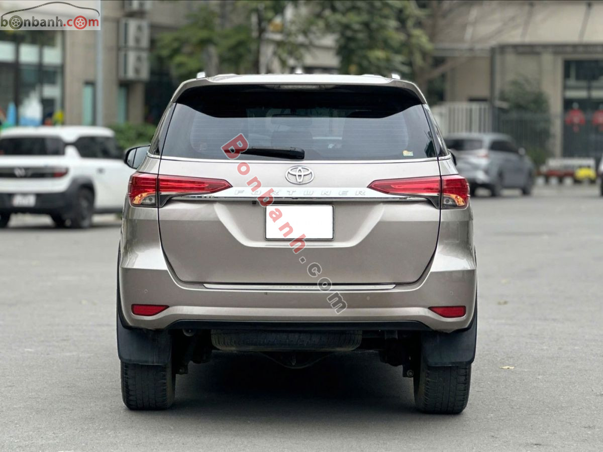 Bán ô tô Toyota Fortuner 2.4L 4x2 AT - 2022 - xe cũ