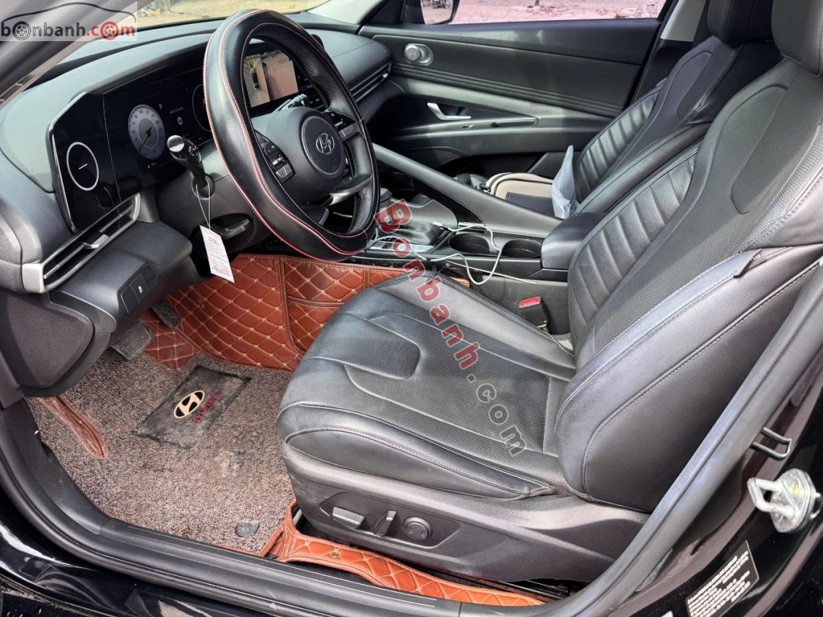 Bán ô tô Hyundai Elantra 2.0 AT Cao cấp - 2022 - xe cũ