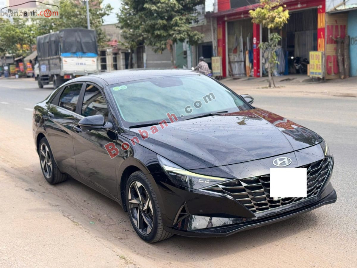 Bán ô tô Hyundai Elantra 2.0 AT Cao cấp - 2022 - xe cũ