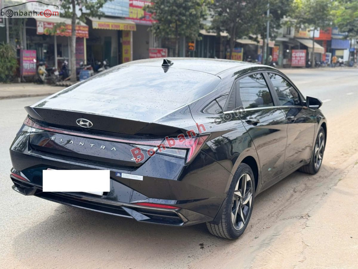 Bán ô tô Hyundai Elantra 2.0 AT Cao cấp - 2022 - xe cũ