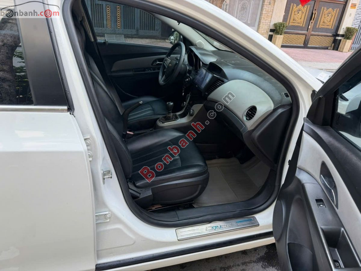 Bán ô tô Chevrolet Cruze LT 1.6 MT - 2016 - xe cũ