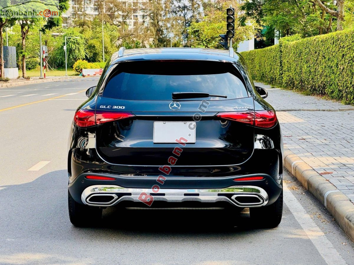 Bán ô tô Mercedes Benz GLC 300 4Matic - 2023 - xe cũ