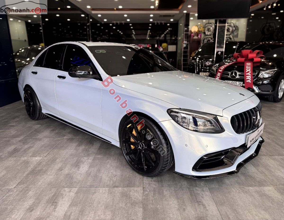 Bán ô tô Mercedes Benz C class C300 AMG - 2019 - xe cũ