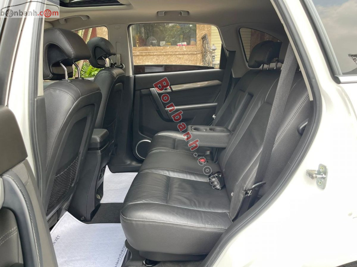 Bán ô tô Chevrolet Captiva Revv LTZ 2.4 AT - 2017 - xe cũ