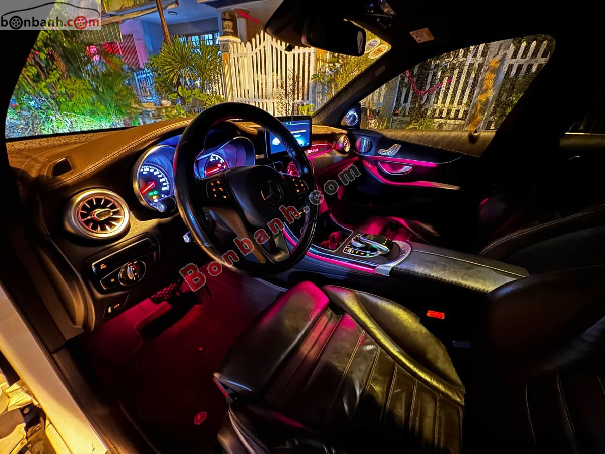 Bán ô tô Mercedes Benz GLC 300 4Matic - 2017 - xe cũ