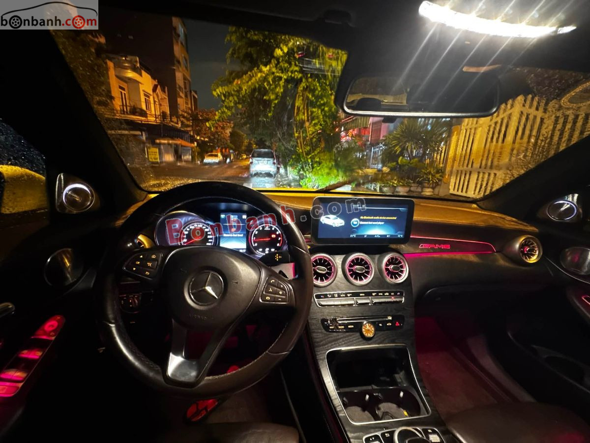 Bán ô tô Mercedes Benz GLC 300 4Matic - 2017 - xe cũ