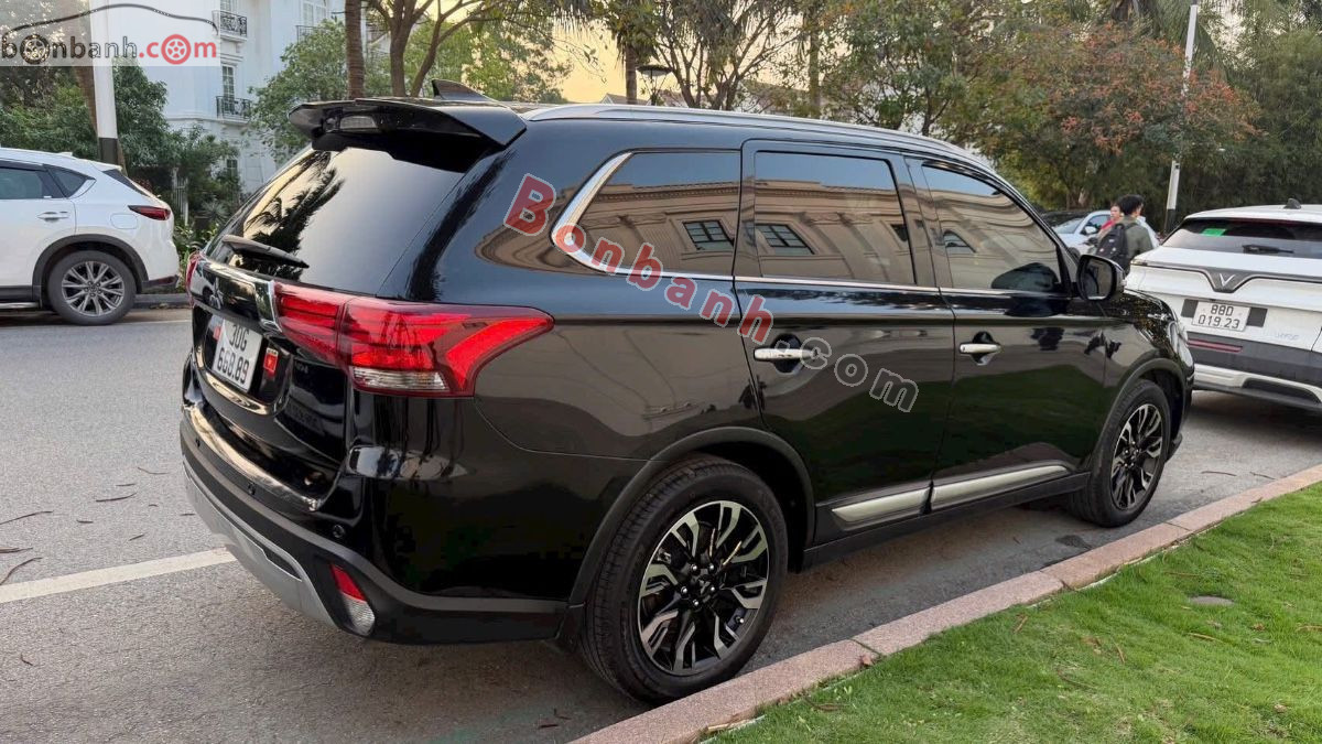 Bán ô tô Mitsubishi Outlander 2.0 CVT Premium - 2020 - xe cũ