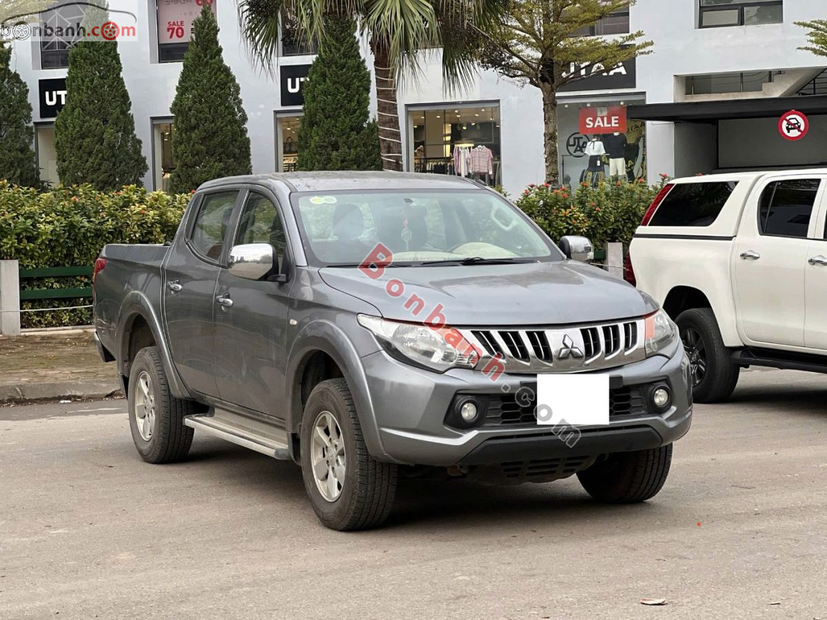 Bán ô tô Mitsubishi Triton 4x2 AT - 2015 - xe cũ
