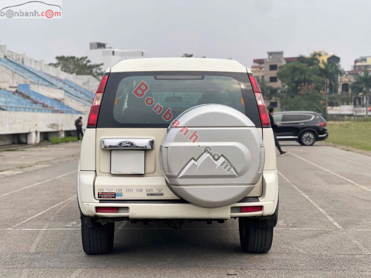 Bán ô tô Ford Everest Limited 2.5L 4x2 AT - 2013 - xe cũ