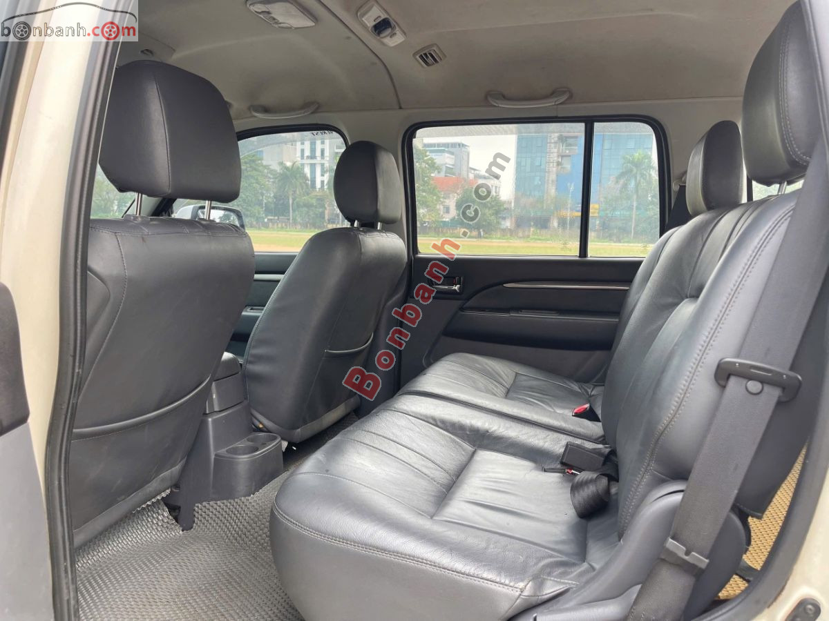 Bán ô tô Ford Everest Limited 2.5L 4x2 AT - 2013 - xe cũ
