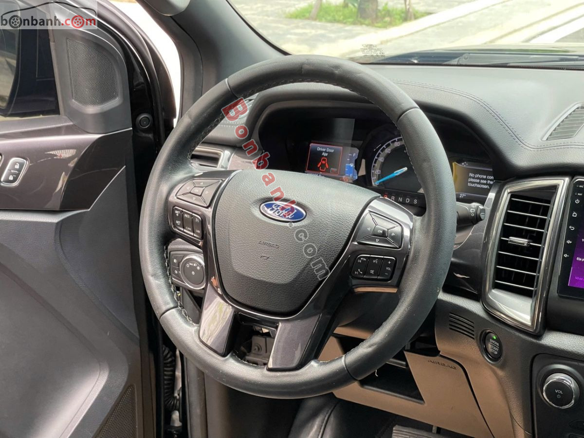 Bán ô tô Ford Everest Titanium 2.0L 4x2 AT - 2018 - xe cũ