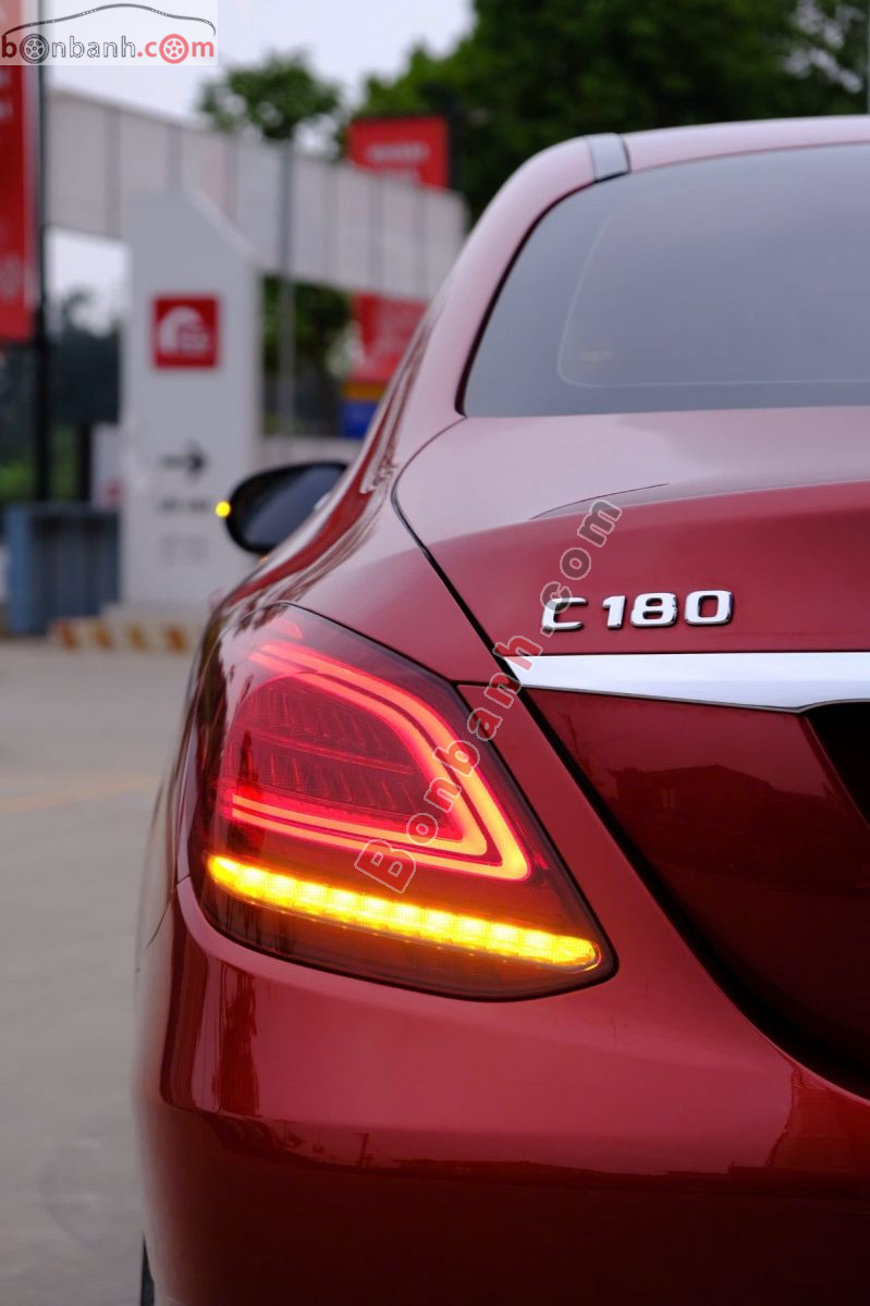 Bán ô tô Mercedes Benz C class C180 - 2020 - xe cũ