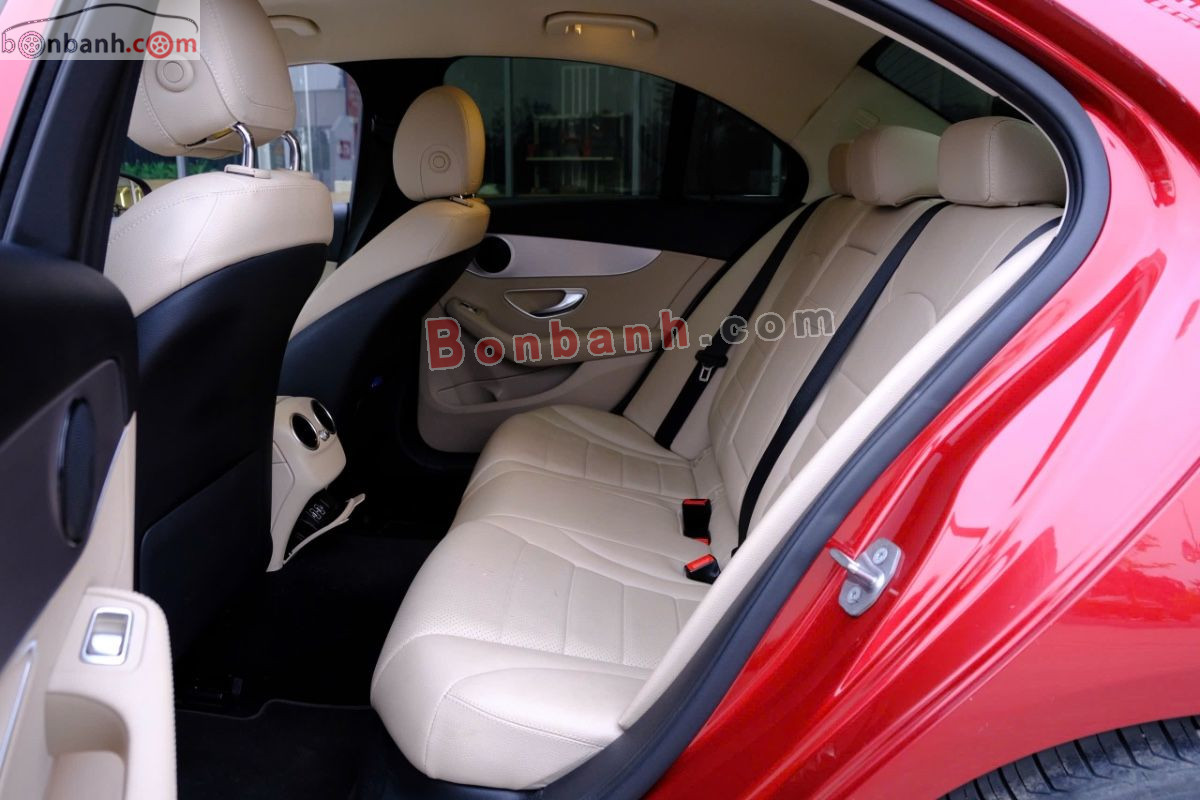 Bán ô tô Mercedes Benz C class C180 - 2020 - xe cũ