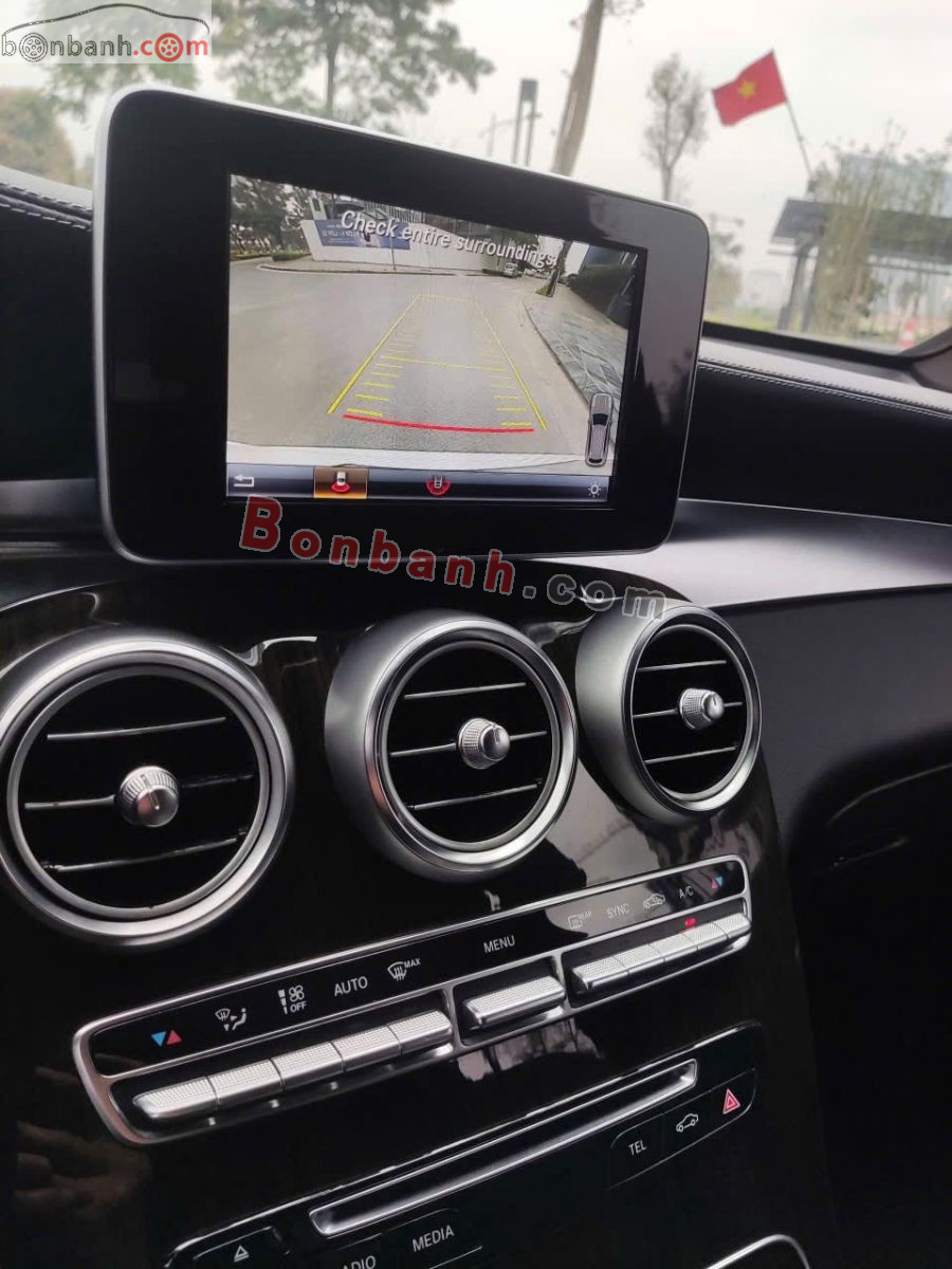 Bán ô tô Mercedes Benz GLC 200 - 2018 - xe cũ