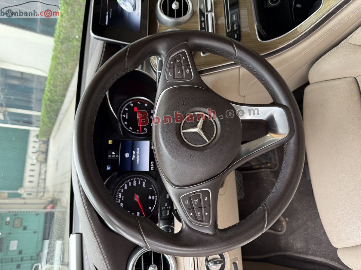 Bán ô tô Mercedes Benz GLC 250 4Matic - 2017 - xe cũ