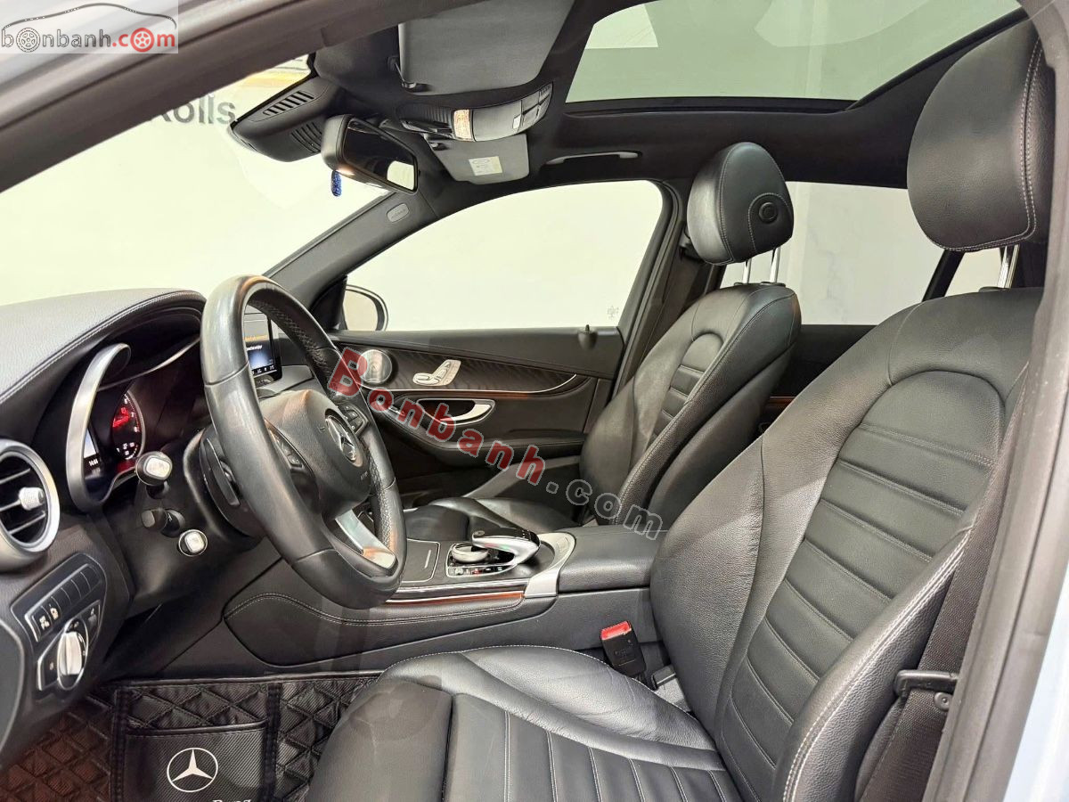 Bán ô tô Mercedes Benz GLC 300 4Matic - 2017 - xe cũ