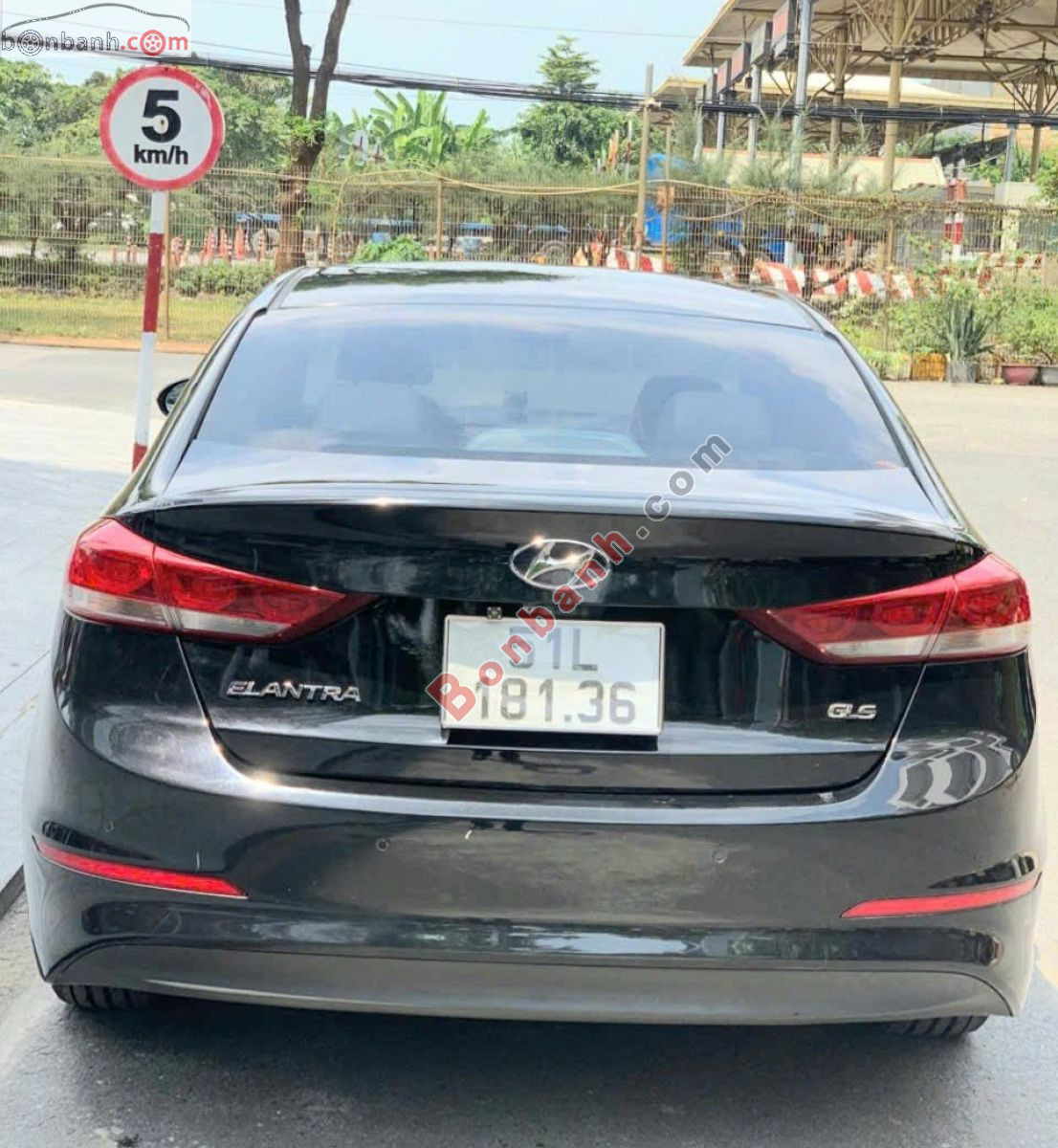 Bán ô tô Hyundai Elantra 2.0 AT - 2016 - xe cũ