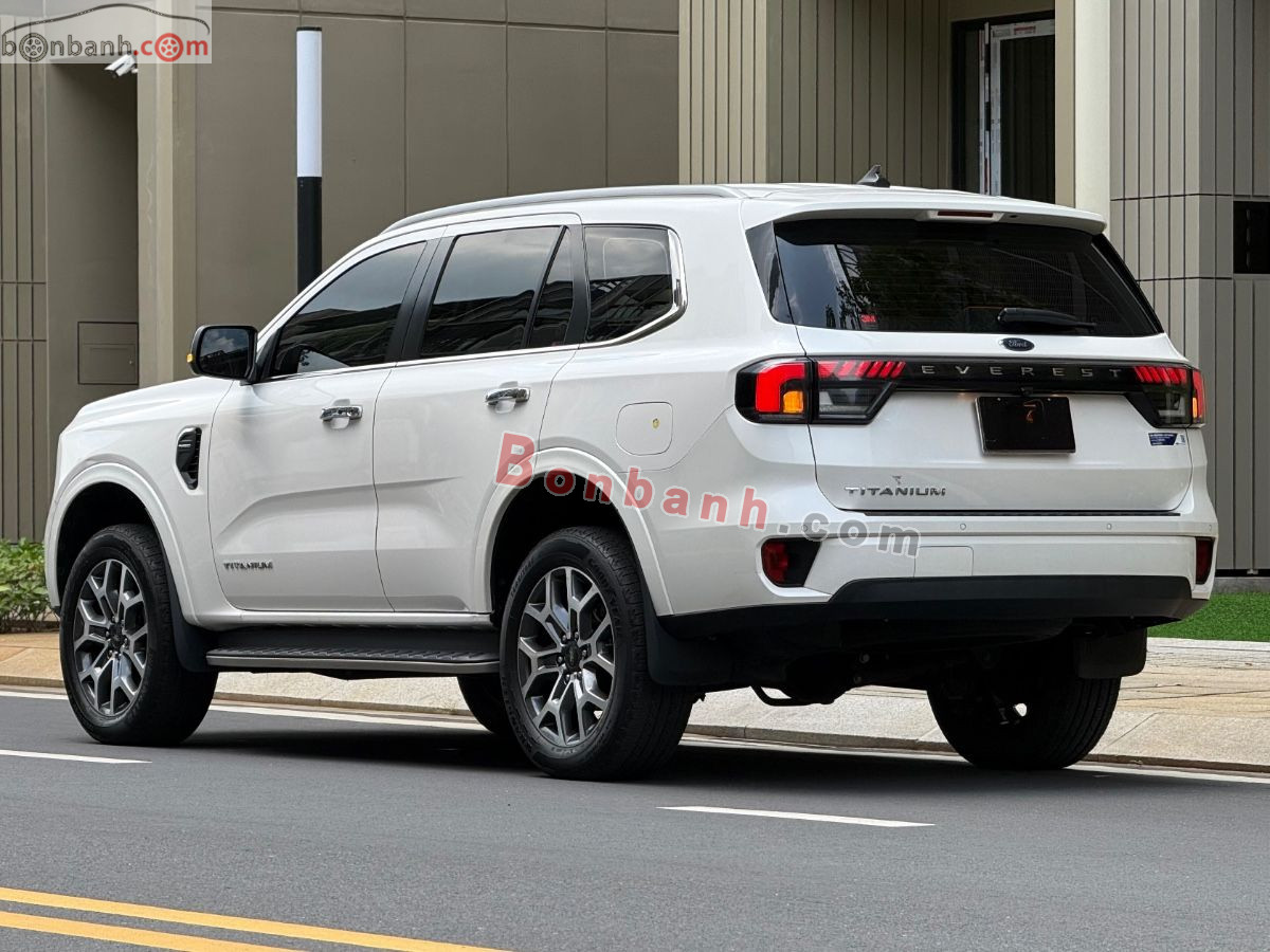 Bán ô tô Ford Everest Titanium 2.0L 4x2 AT - 2022 - xe cũ