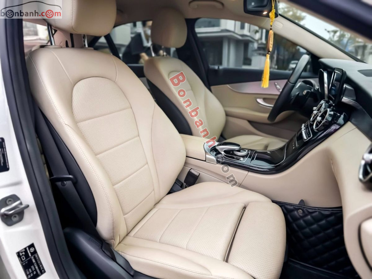 Bán ô tô Mercedes Benz C class C180 AMG - 2021 - xe cũ