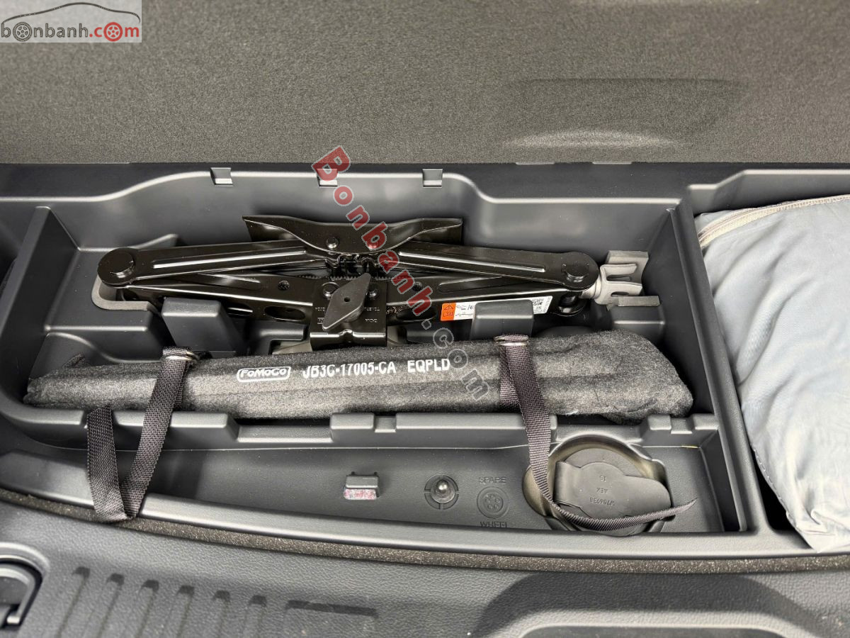 Bán ô tô Ford Everest Titanium Plus 2.0L 4x4 AT - 2025 - xe cũ