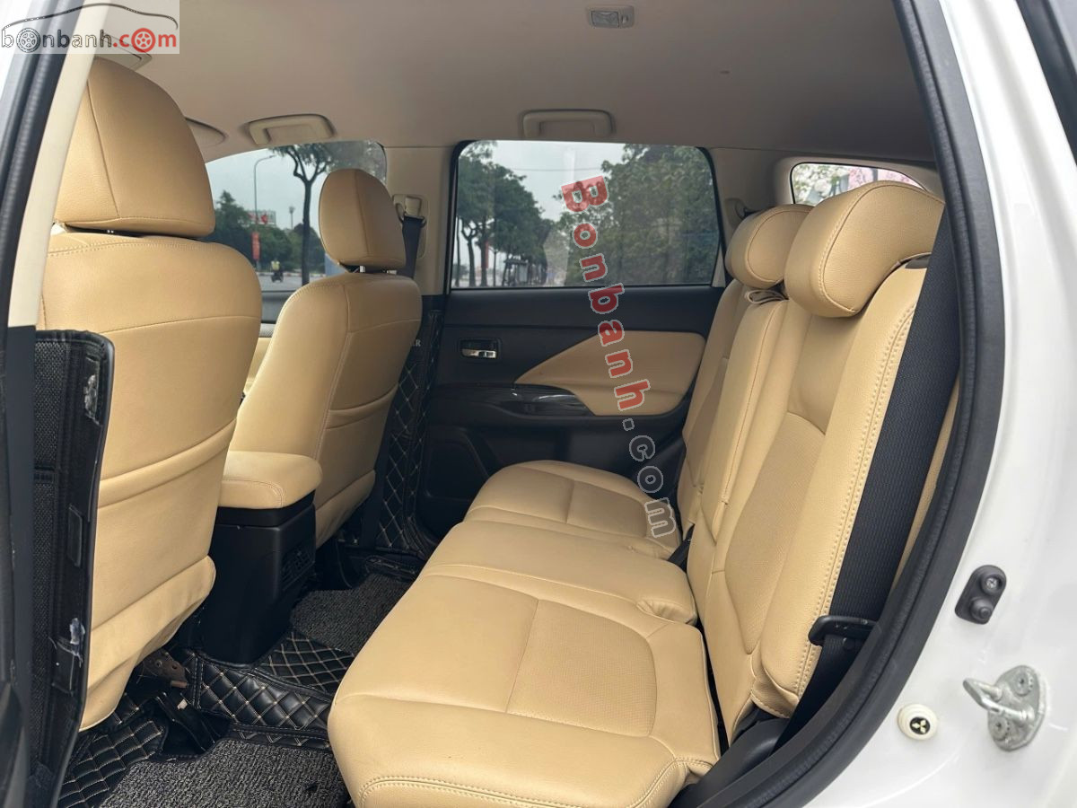 Bán ô tô Mitsubishi Outlander 2.0 CVT - 2019 - xe cũ