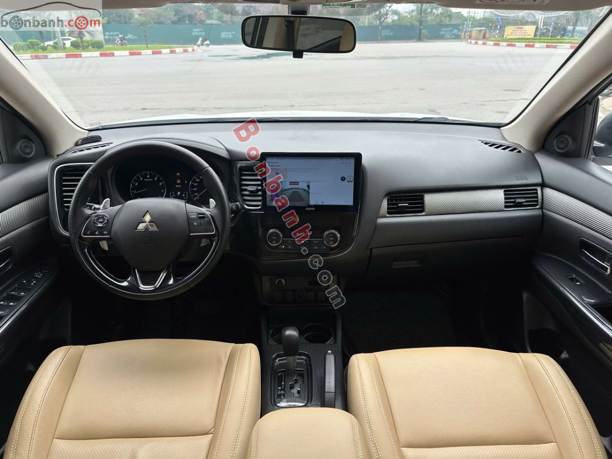 Bán ô tô Mitsubishi Outlander 2.0 CVT - 2019 - xe cũ