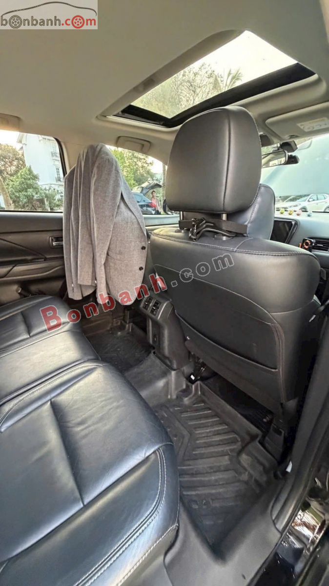 Bán ô tô Mitsubishi Outlander 2.0 CVT Premium - 2020 - xe cũ