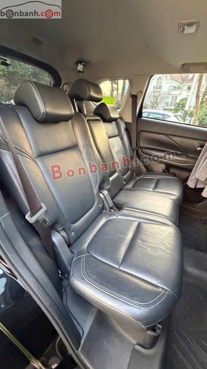 Bán ô tô Mitsubishi Outlander 2.0 CVT Premium - 2020 - xe cũ