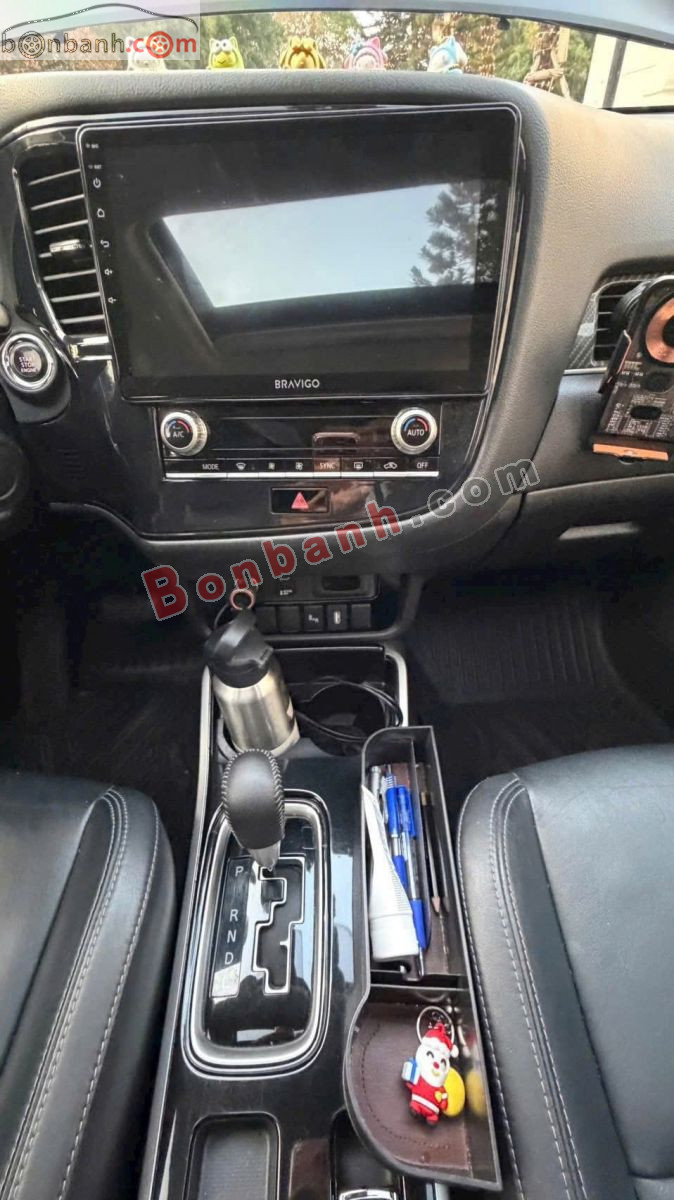 Bán ô tô Mitsubishi Outlander 2.0 CVT Premium - 2020 - xe cũ