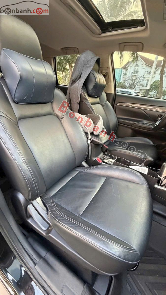 Bán ô tô Mitsubishi Outlander 2.0 CVT Premium - 2020 - xe cũ