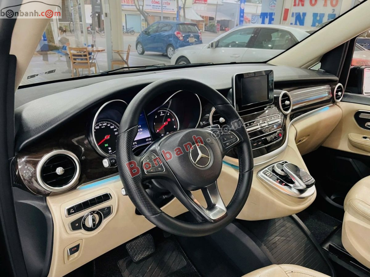 Bán ô tô Mercedes Benz V class V220d CDI - 2015 - xe cũ