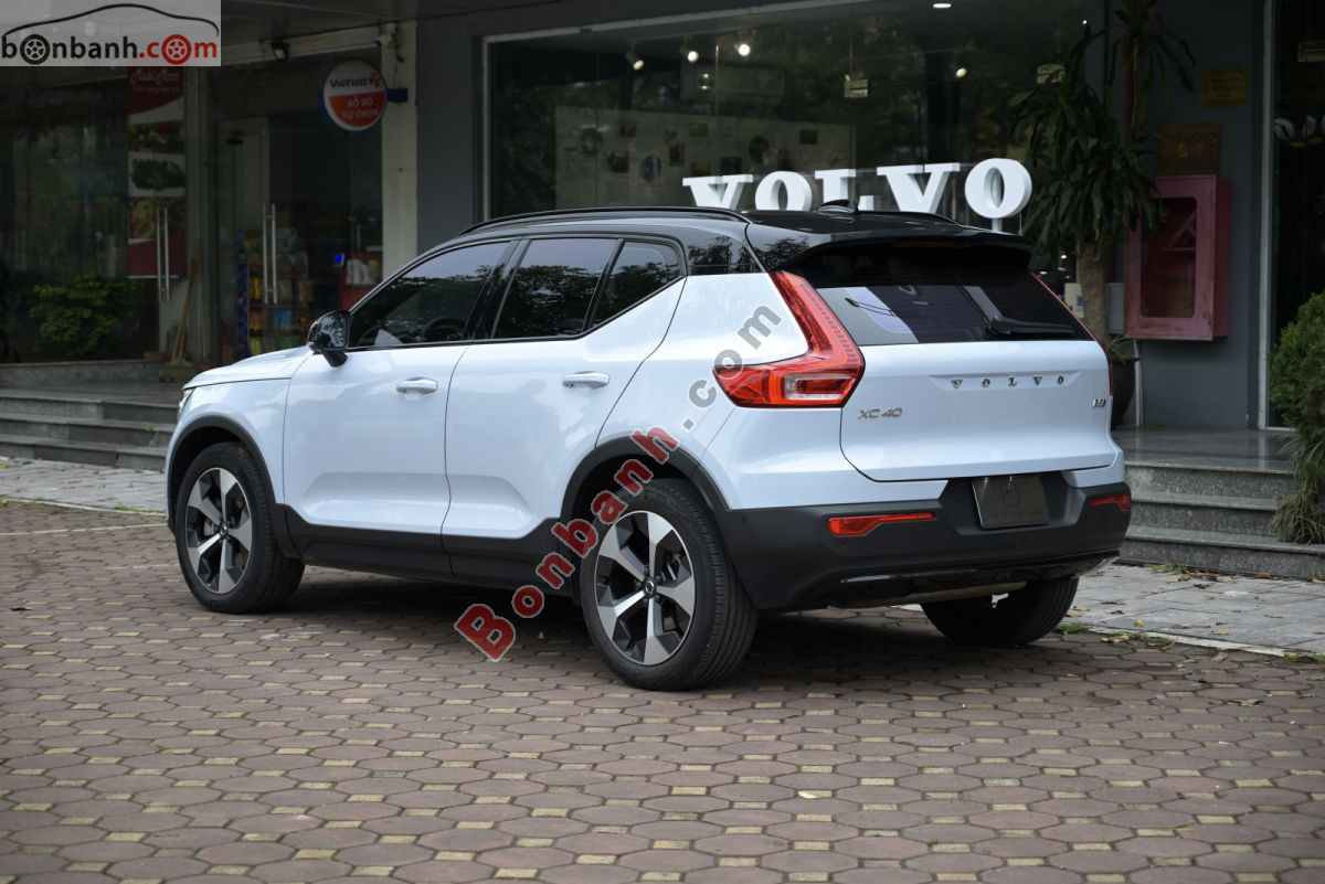 Bán ô tô Volvo XC40 Ultimate B5 AWD - 2024 - xe cũ