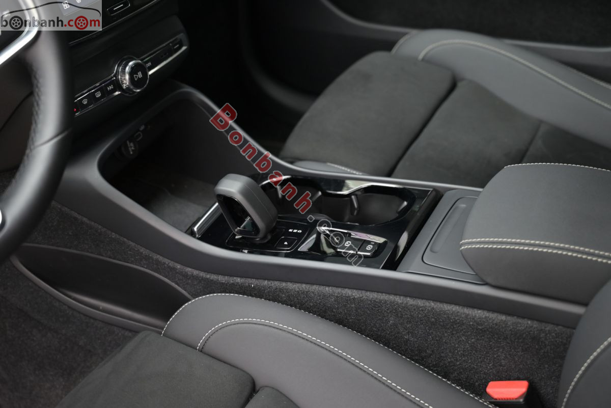 Bán ô tô Volvo XC40 Ultimate B5 AWD - 2024 - xe cũ