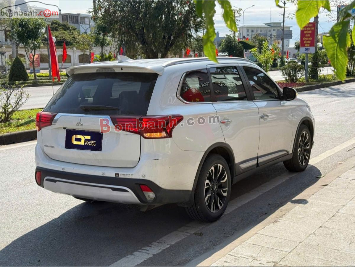 Bán ô tô Mitsubishi Outlander 2.0 CVT Premium - 2020 - xe cũ