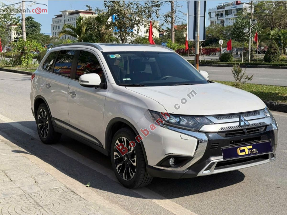 Bán ô tô Mitsubishi Outlander 2.0 CVT Premium - 2020 - xe cũ