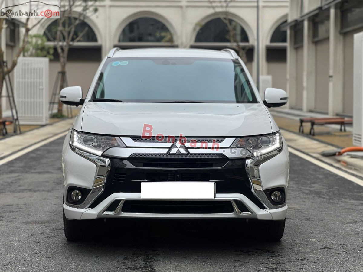 Bán ô tô Mitsubishi Outlander 2.0 CVT - 2023 - xe cũ