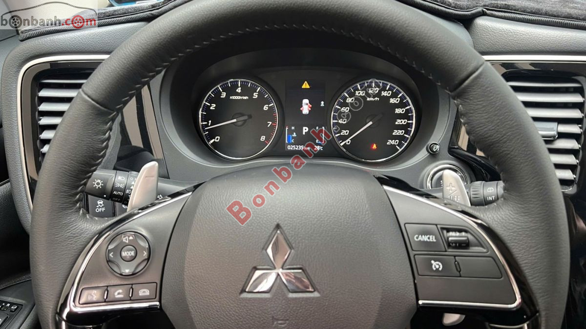 Bán ô tô Mitsubishi Outlander 2.0 CVT - 2023 - xe cũ