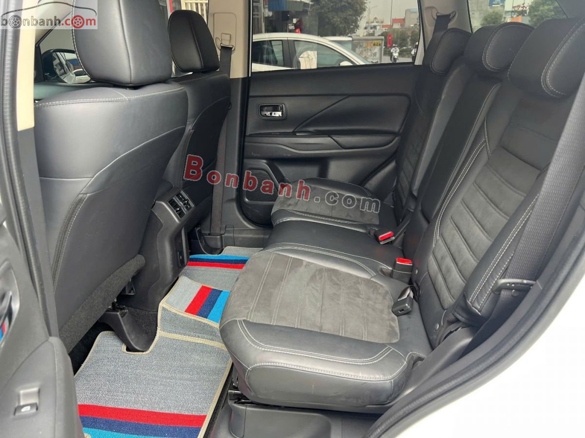 Bán ô tô Mitsubishi Outlander 2.0 CVT - 2023 - xe cũ