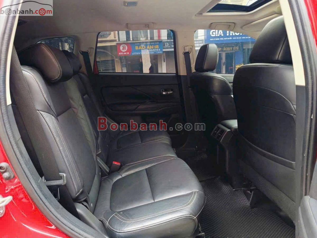 Bán ô tô Mitsubishi Outlander Premium 2.0 CVT - 2021 - xe cũ