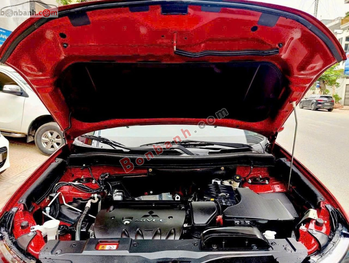 Bán ô tô Mitsubishi Outlander Premium 2.0 CVT - 2021 - xe cũ