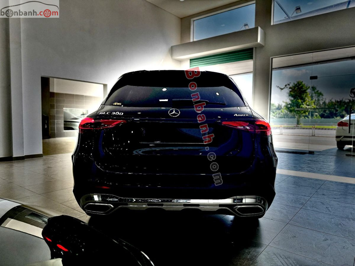 Bán ô tô Mercedes Benz GLC 300 4Matic - 2023 - xe cũ