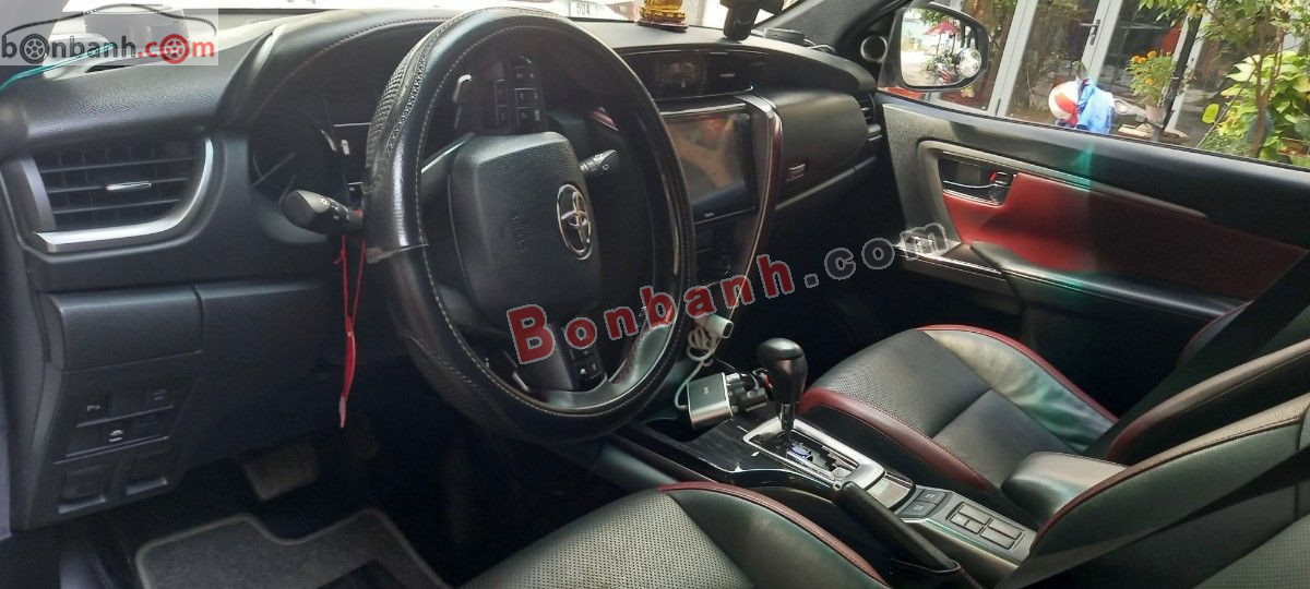 Bán ô tô Toyota Fortuner 2.4G 4x2 AT Legender - 2020 - xe cũ